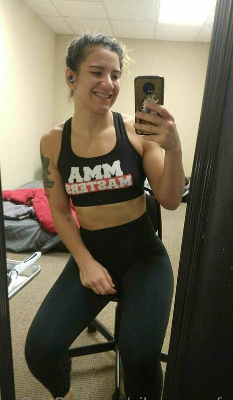 ailu perez ufc ポルノスター エロティック 画像