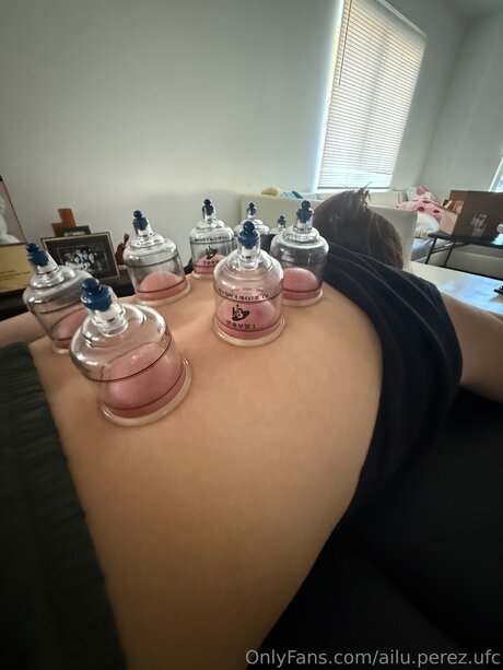 ailu perez ufc エロティックなスター 写真