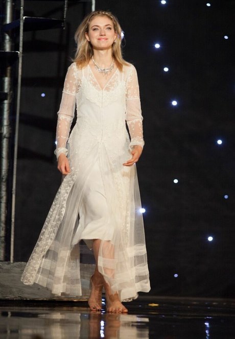 Imogen Poots profile image