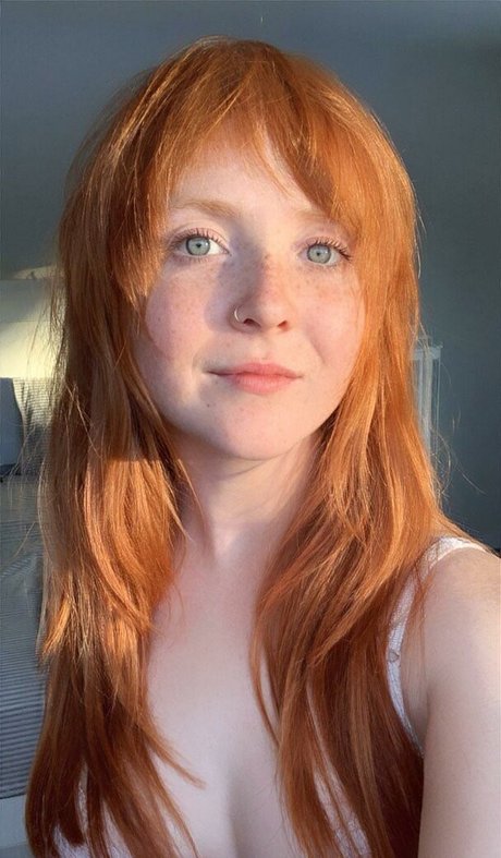 Rosalie Mae ポルノスター ヌード 写真