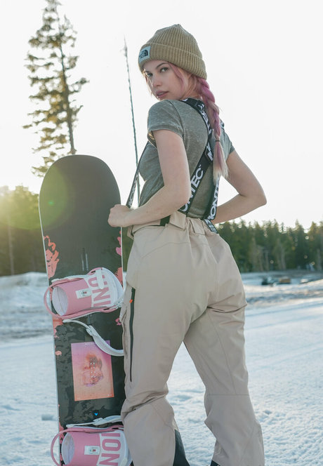 ridewithcarms 可愛い女優 写真
