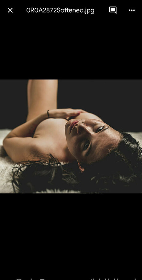 kkikikash ポルノスター パーフェクト 写真