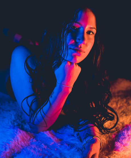 kkikikash 裸のモデル 写真