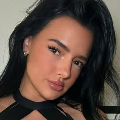 Emilywoodss 最高のスター 写真