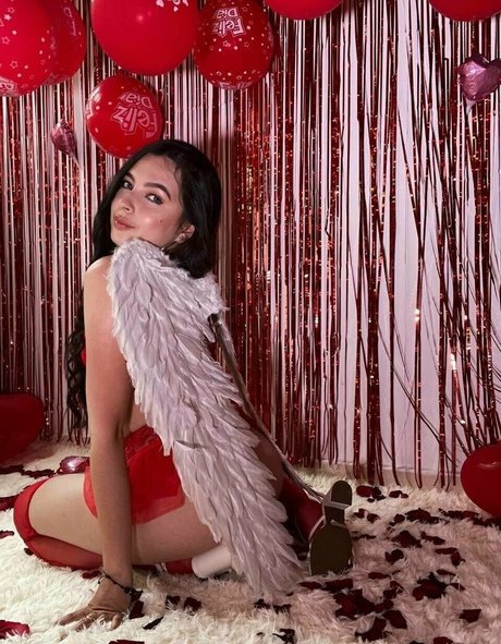 Valentina Molina ヌードスター 写真
