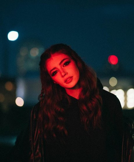 黒い肌のオンリーファンズ 美しい 写真
