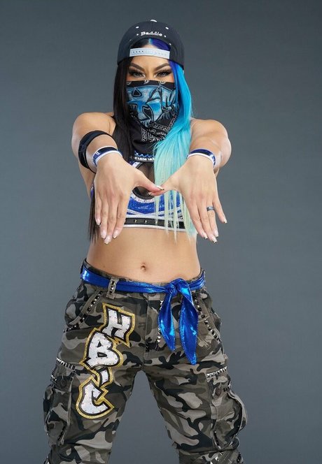 Mia Yim 無料モデル ギャラリー
