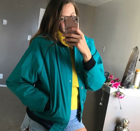 Autumn Brianne かわいいポルノスター 写真