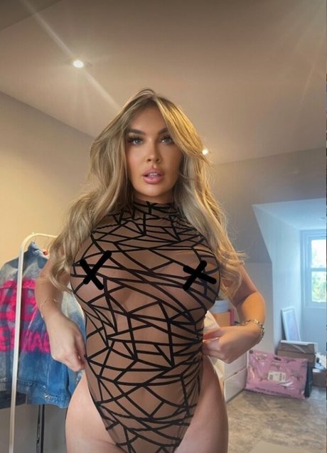Brooke Lynette ヌードのポルノスター ギャラリー