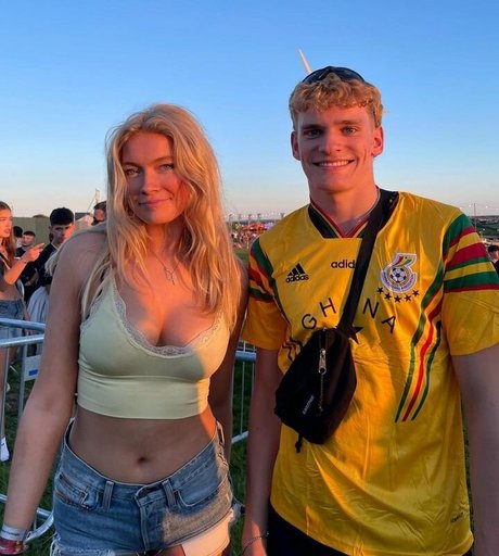 Miriam Stoifl セクシーなスター 画像