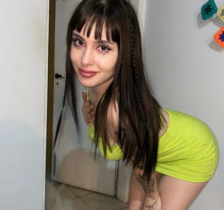 Melina Guida ヌードのポルノスター 画像