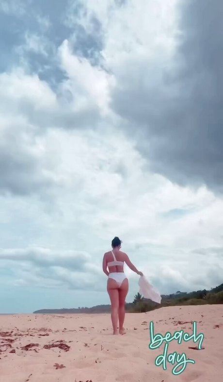 Monica Carvalho セックスモデル 画像