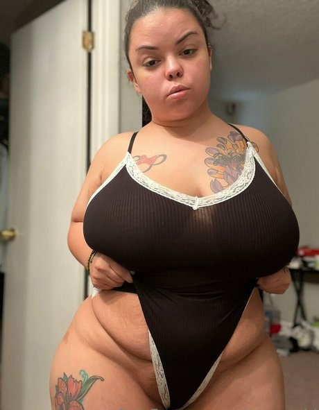 cubanaredd 独占ポルノスター 写真
