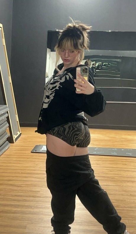 黒人BBW オンリーファンズ ポルノグラフィック 写真