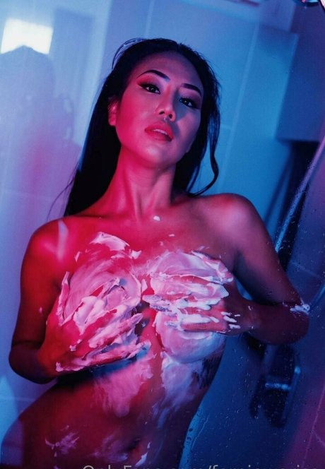 Fernie Warisa 美しいモデル 写真