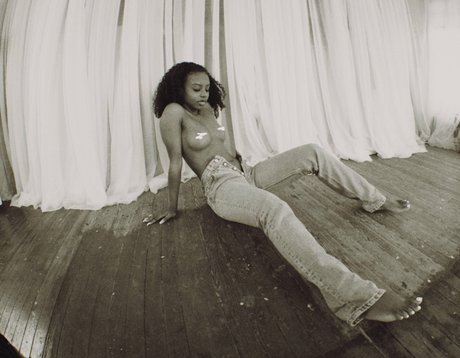 アジアンストッキング オンリーファンズ ホットセクシー 写真