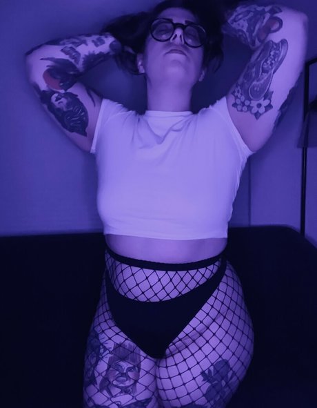 Stepstool Sarah ポルノスター 裸 画像