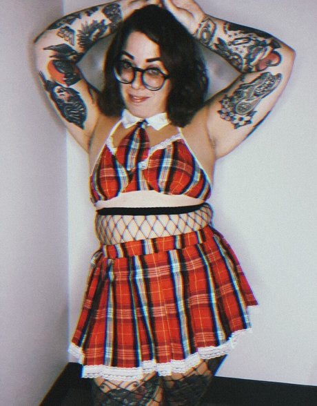 Stepstool Sarah ポルノスター ホット 画像