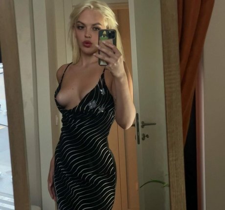 Marija P ポルノスター 写真