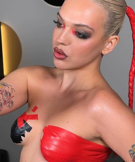 Marija P スター ヌード 画像