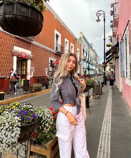 Fatima Guevara ポルノ女優 画像