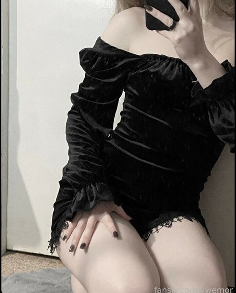 ランジェリーヌードオンリーファンズ HD 写真