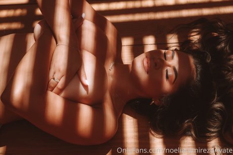 Noelia Ramirez 美しいモデル 写真