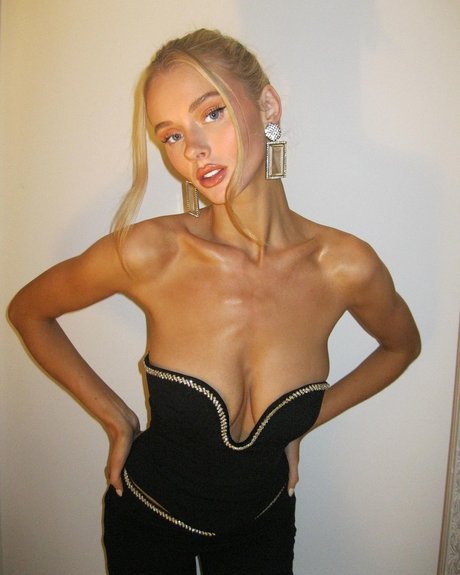 Victoria Turner ポルノスター パーフェクト 画像