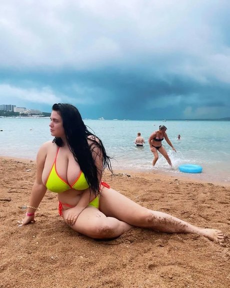 Elena Savchenko エロティックなモデル 写真