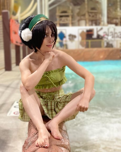 ヨガパンツ オンリーファンズ 美しいヌード 画像