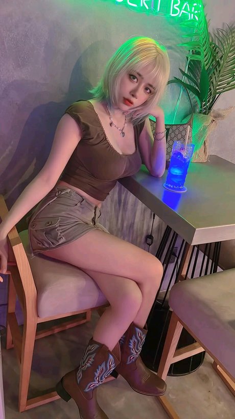 Byoru 最高の女優 写真