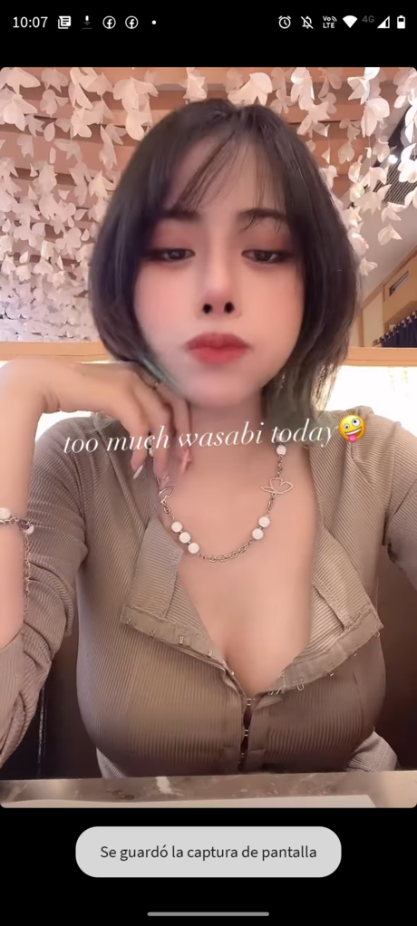 Byoru ポルノスター ヌード 写真