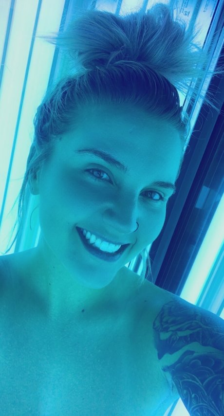 Chloe Yonker ポルノスター 裸 写真