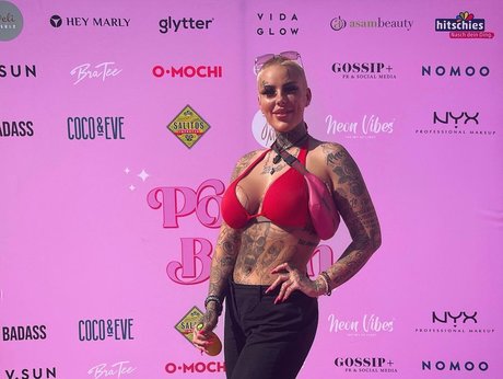 Leoni Baltz 完璧なモデル ギャラリー