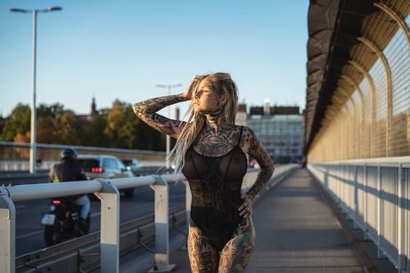 Nikol Kalasova ポルノスター 無料 写真