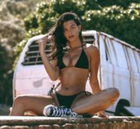 Caitlin Lamb 無料スター 画像
