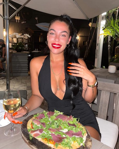 Chiara Di Vincenzo ポルノスター 無料 写真