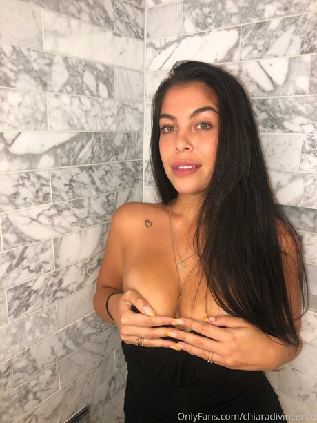 Chiara Di Vincenzo セクシーなスター 画像