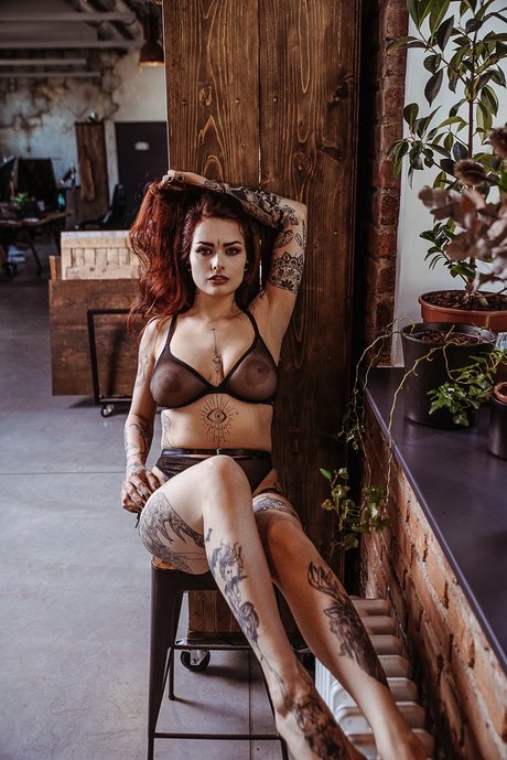 Mallghareth if 素敵なモデル アーカイブ