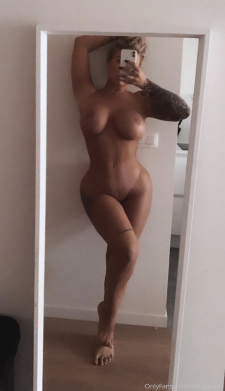 Yana Daems xxxポルノスター 写真