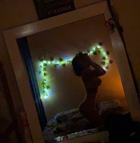 Egexbasoglu ヌード女優 画像