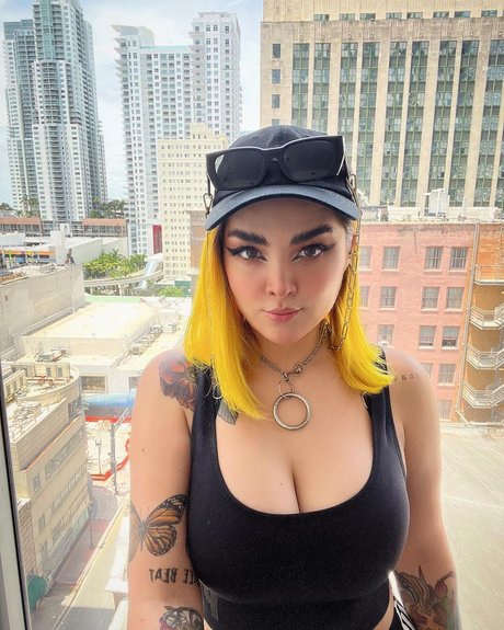 巨根ファックオンリーファンズ セクシー裸 写真