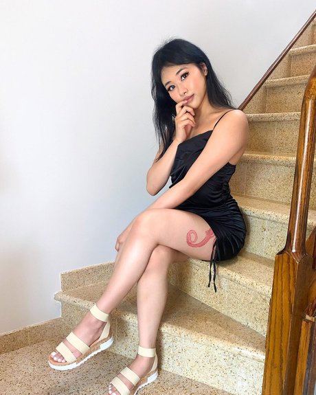 Trcy ngyn ヌードモデル ギャラリー