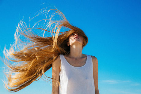 Anna Niro アートスター 写真
