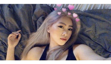 Kara Chan 裸の女優 写真