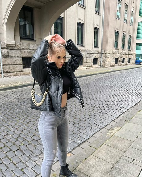 Letsnastja 最高の女優 写真