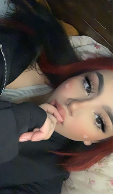 Elevhn ポルノスター ヌード 写真