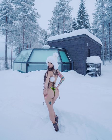 クソなオンリーファンズ 美しいポルノ 写真
