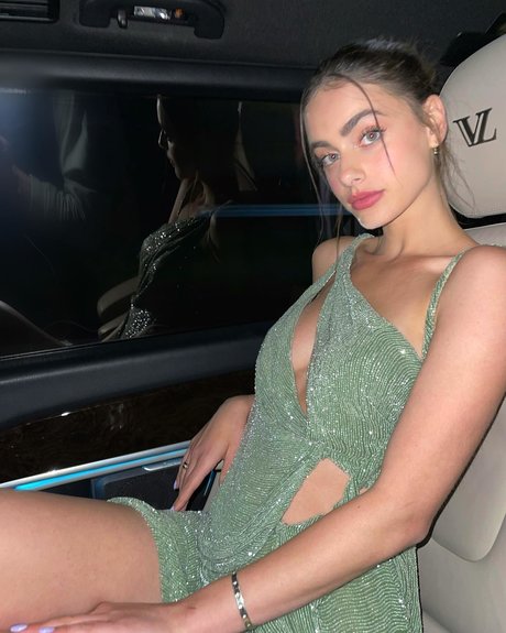 Yael Shelbia ヌードのポルノスター 写真