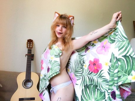 Lilsolle Chickpii エロティックなスター 写真